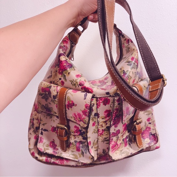 Patricia Nash Handbags - Patricia Nash Rose Leather Crossbody Bag
